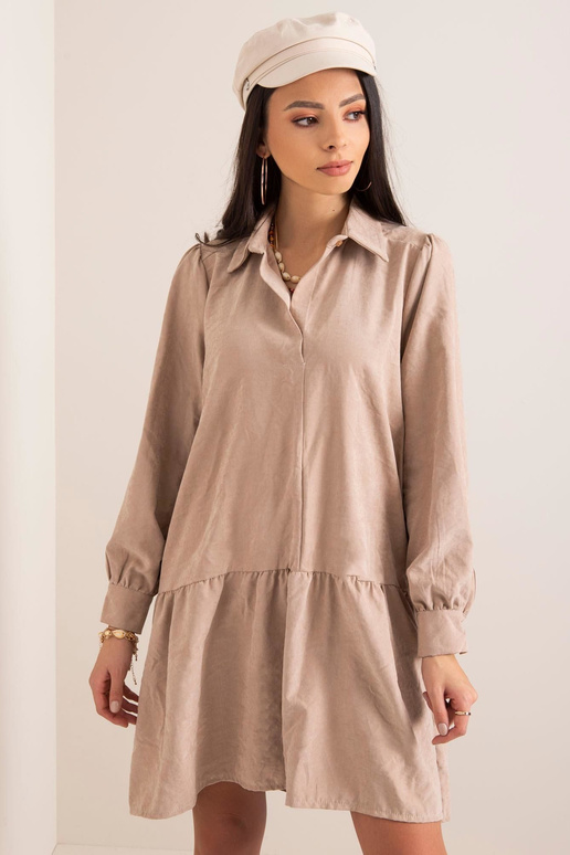 Milānas smilškrāsas kleita