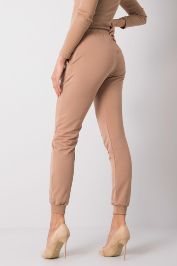 Kamieļu bikses Ātrāk 2