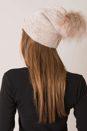 Sieviešu bēša cepure ar...