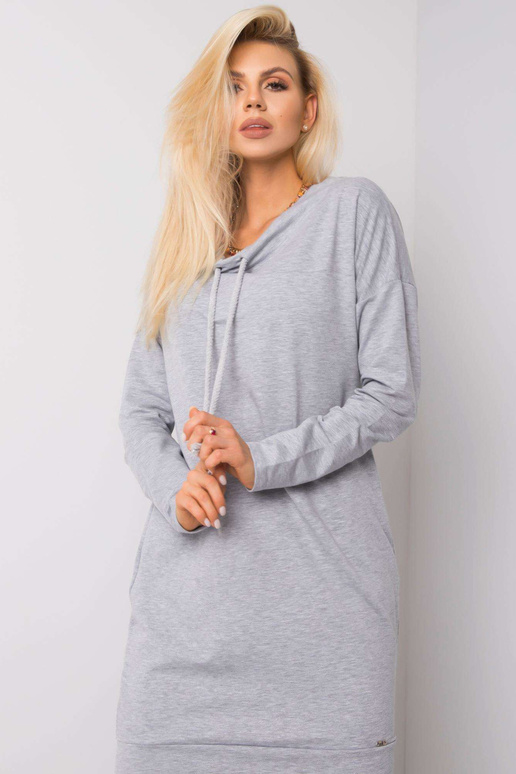 Pelēka melanža kleita no Keitijas Pelēka melanža kleita no Keitijas