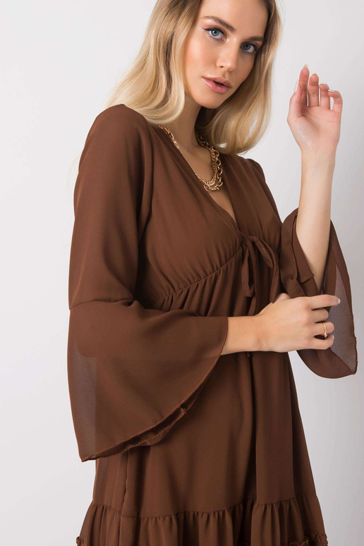 Brūnā kleita Bryanna