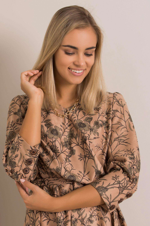 Bēša un zaļa kleita Alissia