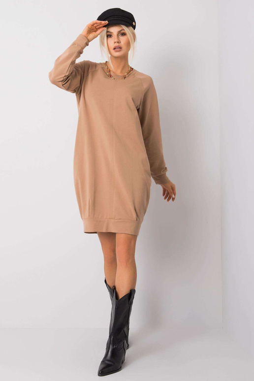 Kamieļu kleita Kristīne