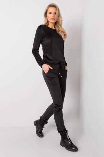 Melna velūra komplekts...