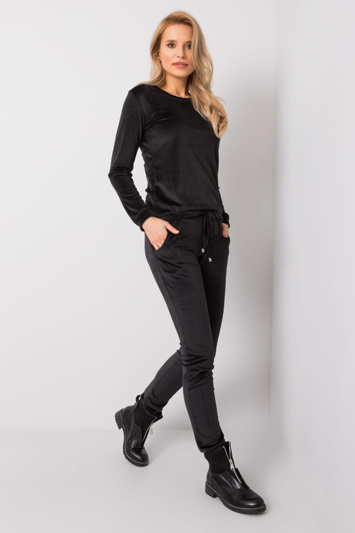 Melna velūra komplekts Clarisa RUE PARIS Melna velūra komplekts Clarisa RUE PARIS