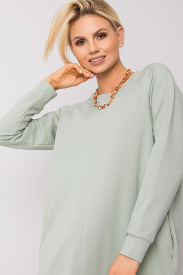 Pistāciju kleita Kristīne