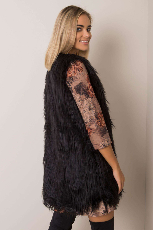 Rafaela melnā kažokādas veste