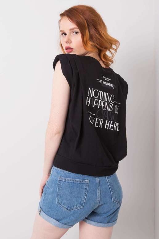 Melns T-krekls ar subtitriem Zaria Melns T-krekls ar subtitriem Zaria