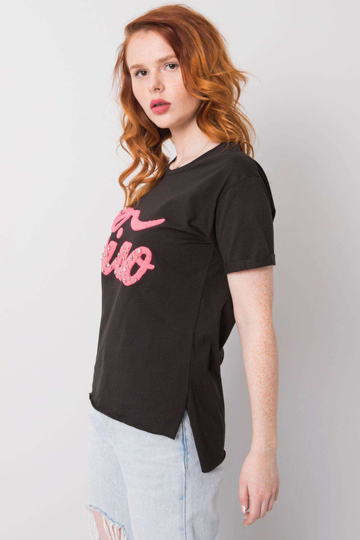 Melns T-krekls ar Erinu Melns T-krekls ar Erinu