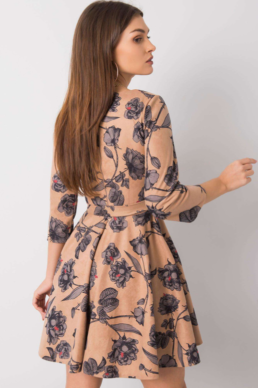 Isas bēši pelēkā kleita