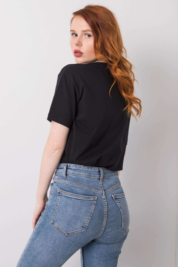 Melns t-krekls ar Sierra...