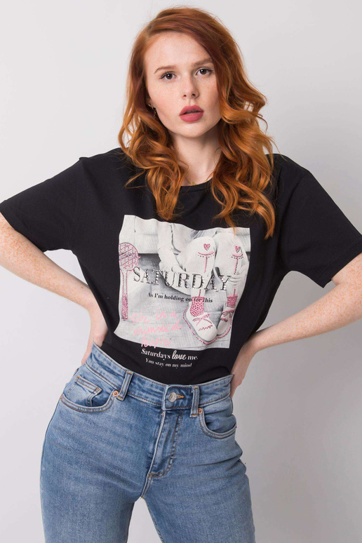 Melns t-krekls ar Sierra aplikācijām