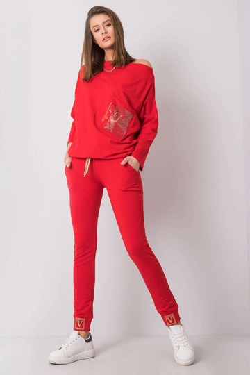 Giulianna sarkanās bikses