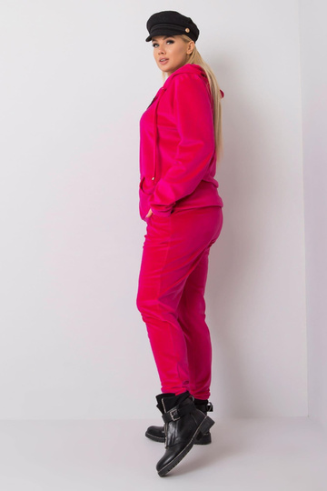 Rozā velūra liela izmēra...