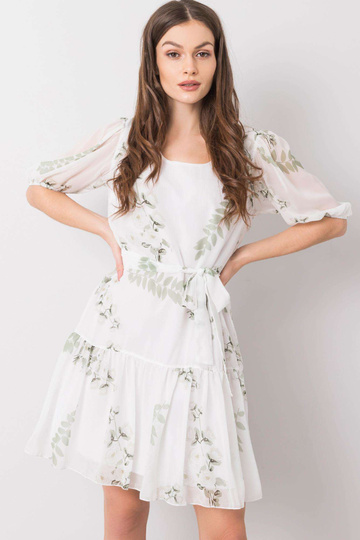 Emīlijas baltā kleita 2