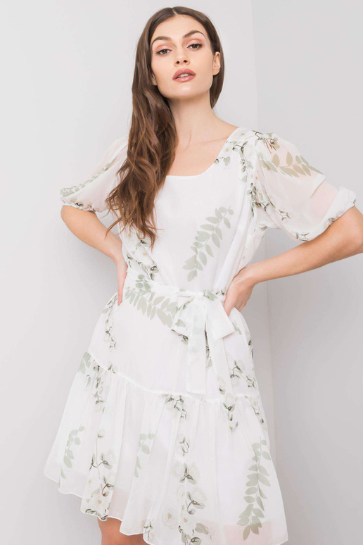 Emīlijas baltā kleita