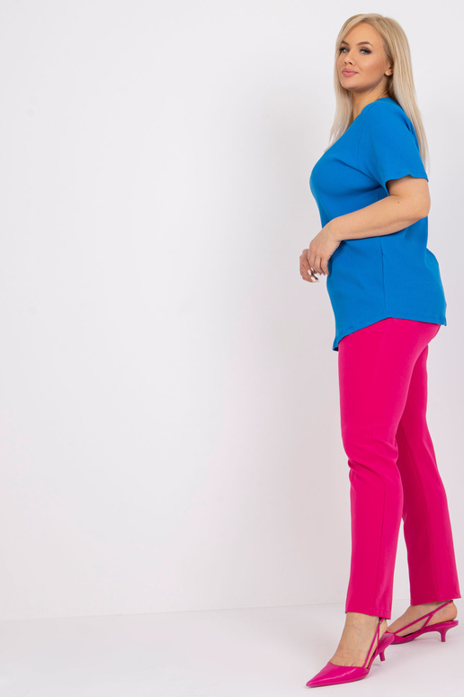 Tumši zilu svītru blūze lielizmēra... Tumši zilu svītru blūze lielizmēra...