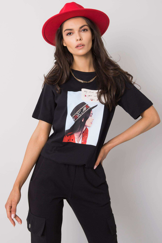 Melns T-krekls ar ziemeļu aplikāciju