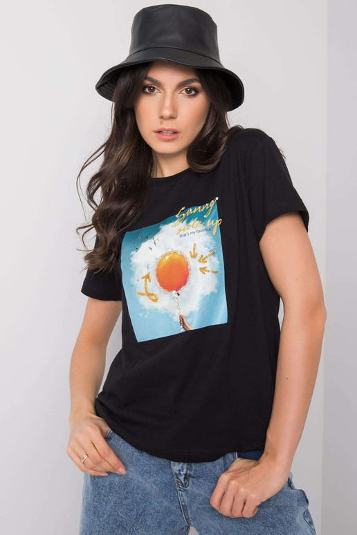 Melns T-krekls ar Trissa apdruku