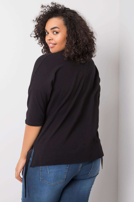 Melna blūze ar Cassia aplikācijām