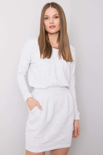 Gaiši pelēka melanža kleita...