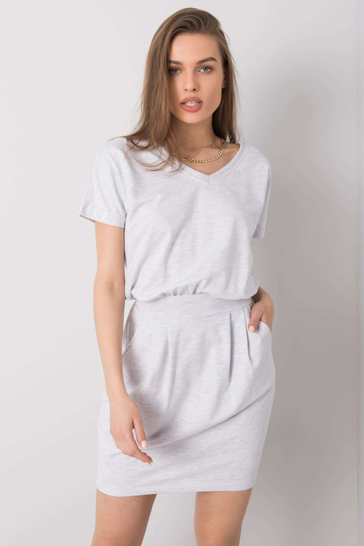Gaiši pelēka melanža ikdienas kleita...