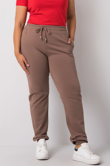 Beatriz Brown liela izmēra...