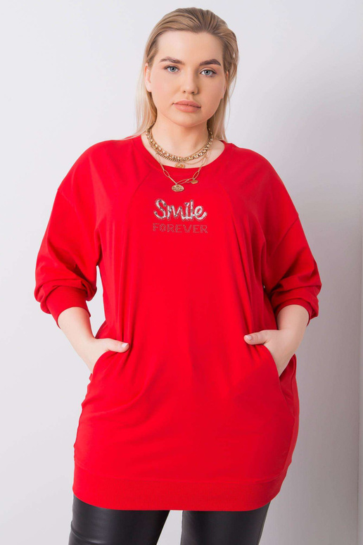 Sarkana plus izmēra blūze ar Messina... Sarkana plus izmēra blūze ar Messina...