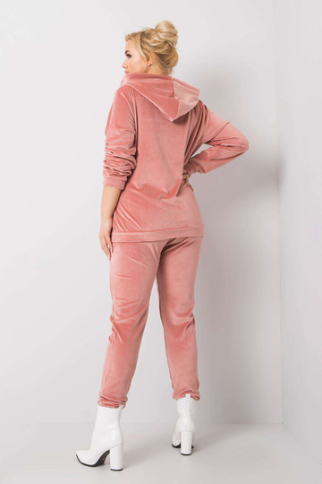 Netīrs rozā velūra liela...