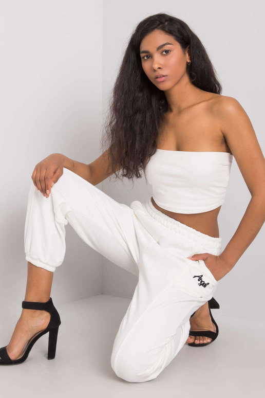 Richelle Baltas sporta bikses Richelle Baltas sporta bikses