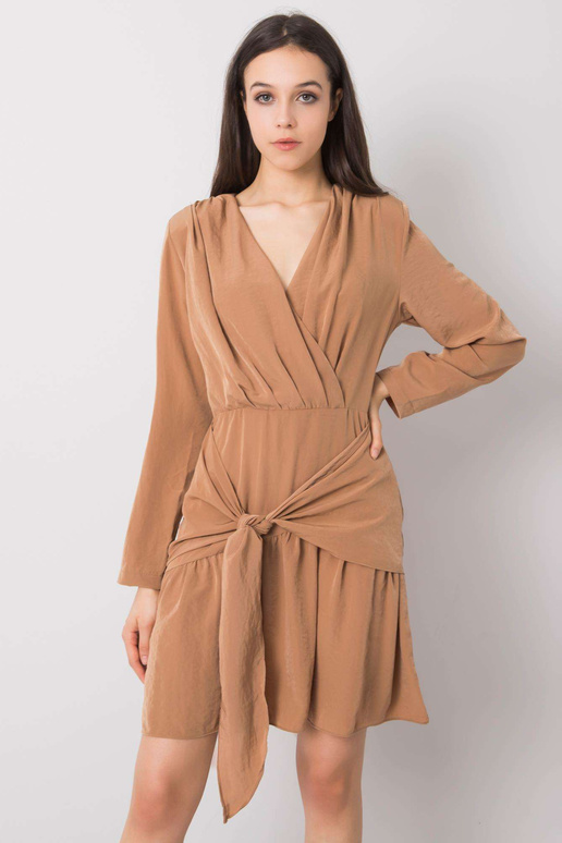 Gaiši brūna volānu kleita Emmeline...