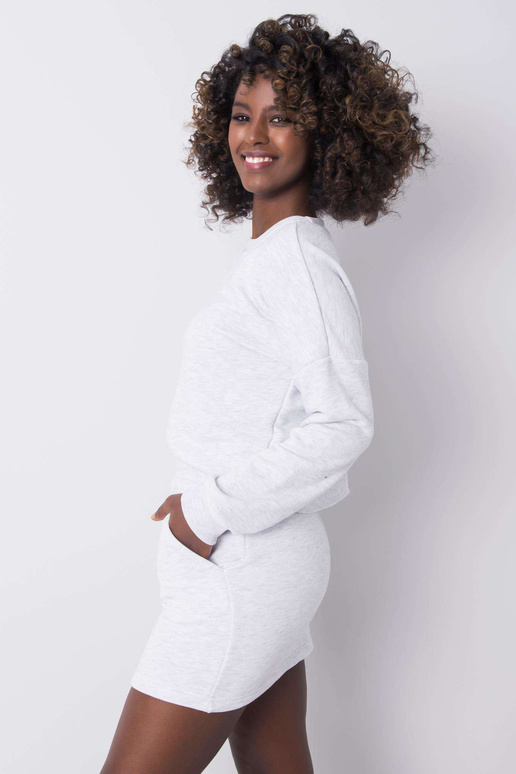 Gaiši pelēks melanža komplekts... Gaiši pelēks melanža komplekts...