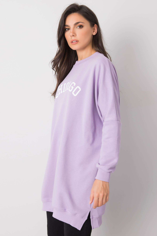 Gaiši violeta tunika ar uzrakstu...