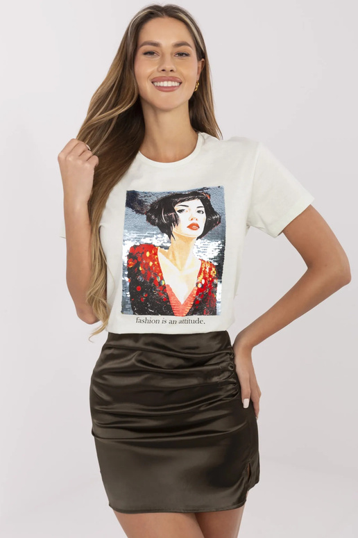 Piparmētru t-krekls ar Alaine aplikāciju