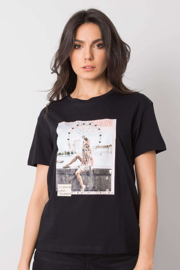 Melns T-krekls Līvija