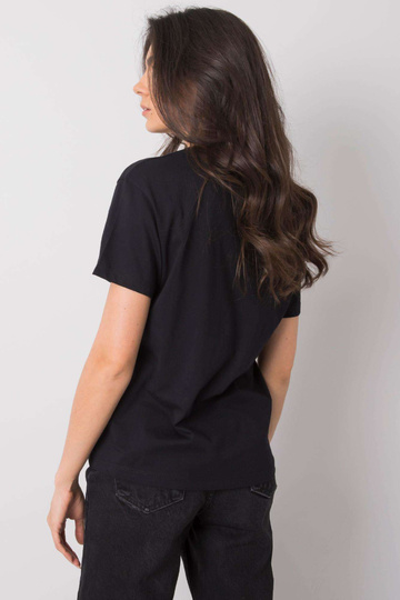 Melns T-krekls Līvija 2