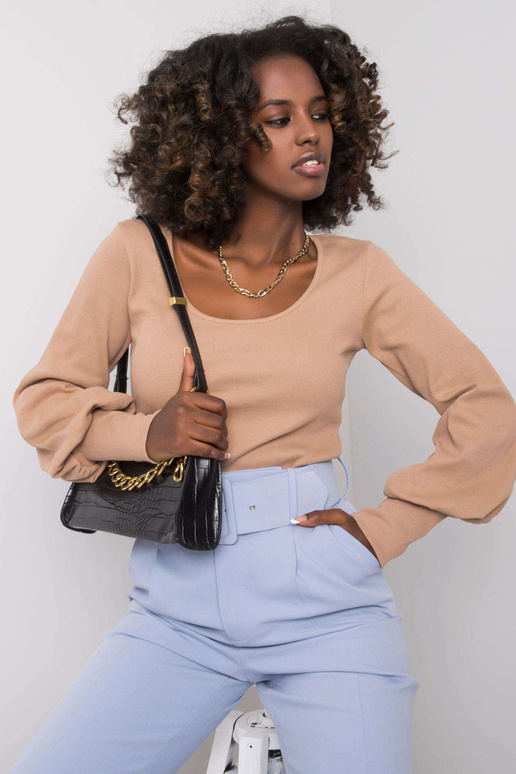 Tumši bēša ikdienas blūze Elsie RUE... Tumši bēša ikdienas blūze Elsie RUE...