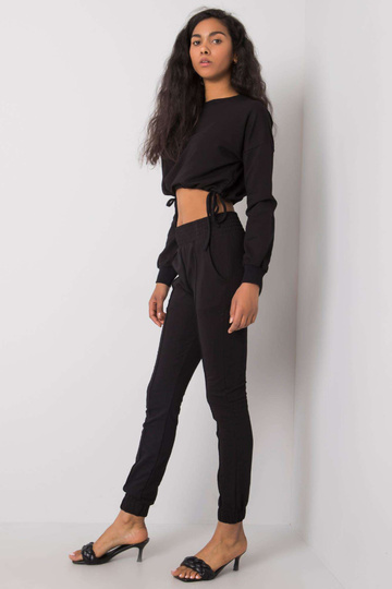 Melns ikdienas komplekts... 2