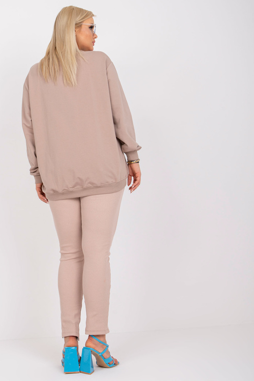 Tumši bēšs liela izmēra sporta krekls...