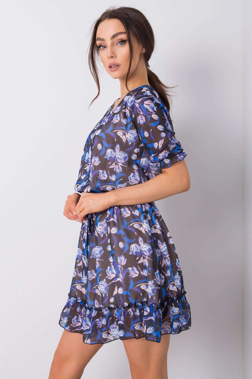 Džeinas melnā kleita Džeinas melnā kleita