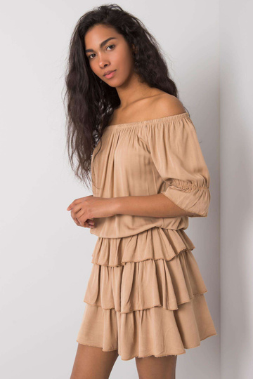 Kamieļu kleita ar volāniem... 2