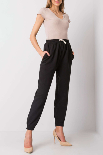 Melnas Anette treniņbikses...