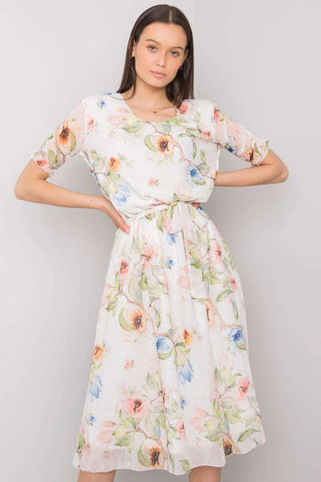 Balta kleita ar ziediem Maelle