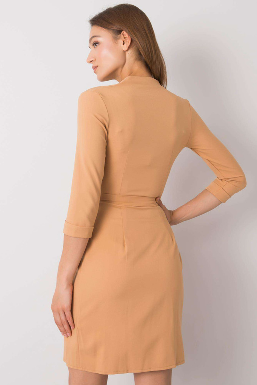 Tumši bēša kleita ar kaklasaiti Edelie