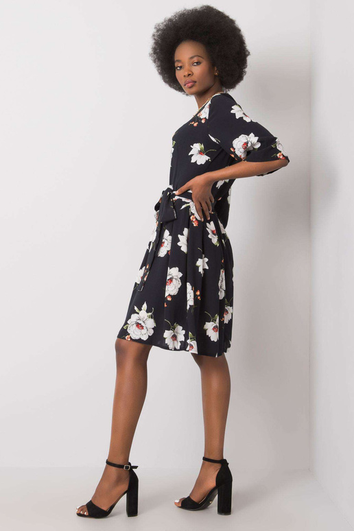 Azariah melna ziedu kleita Azariah melna ziedu kleita