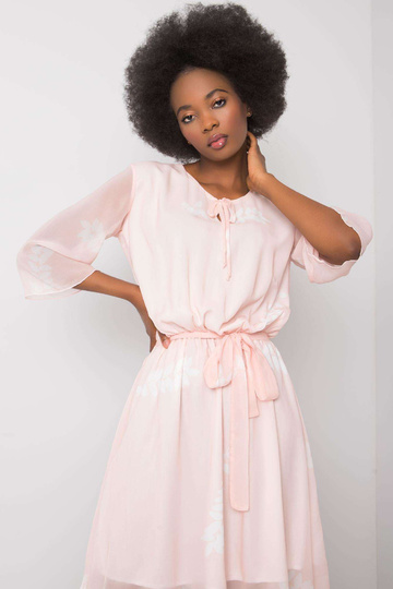 Yareli gaiši rozā kleita 2