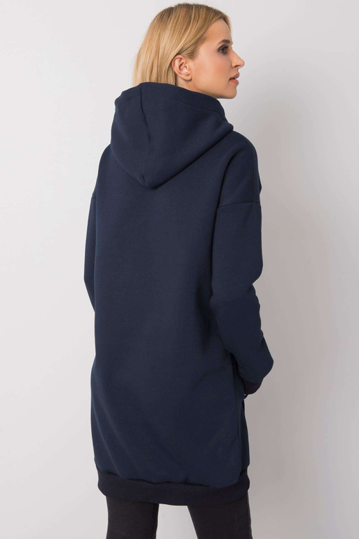 Tumši zils ķengura sporta krekls...