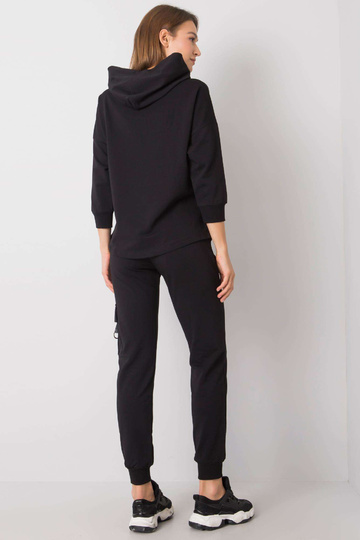 Melnas klaretes komplekts 2