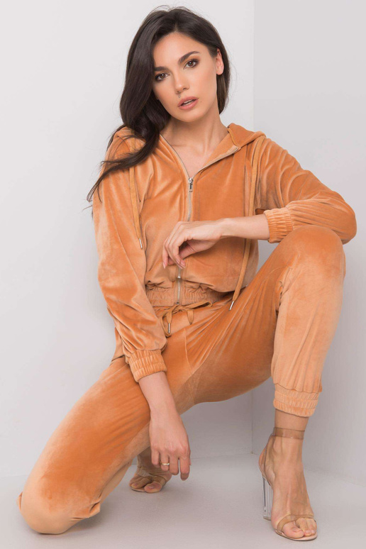 Kamieļu velūra komplekts Maddalena