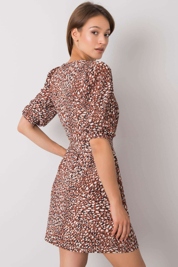 Brūna kleita ar Jianna... 2